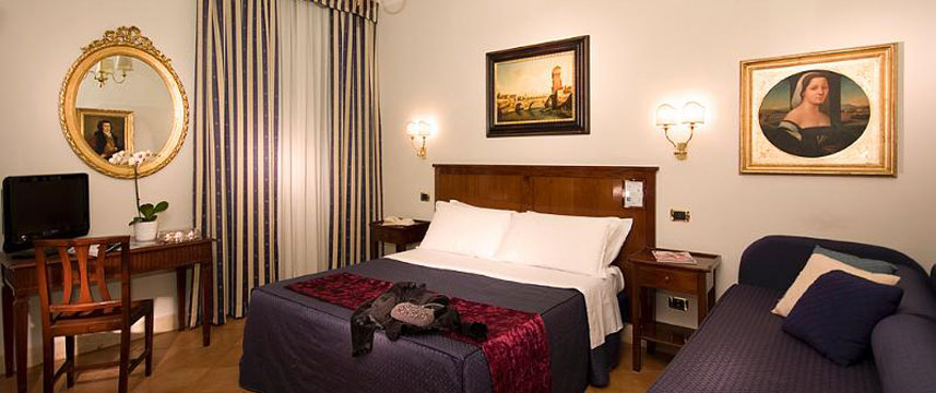 Hotel des Artistes - Double Bed Room